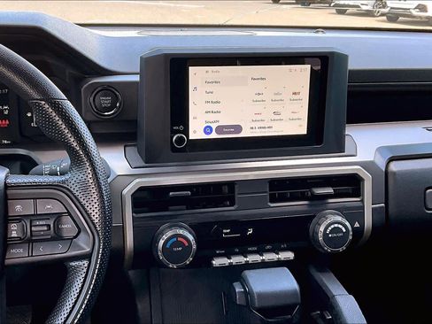 Used 2025 Toyota Tacoma SR5 AWD/4WD image 6