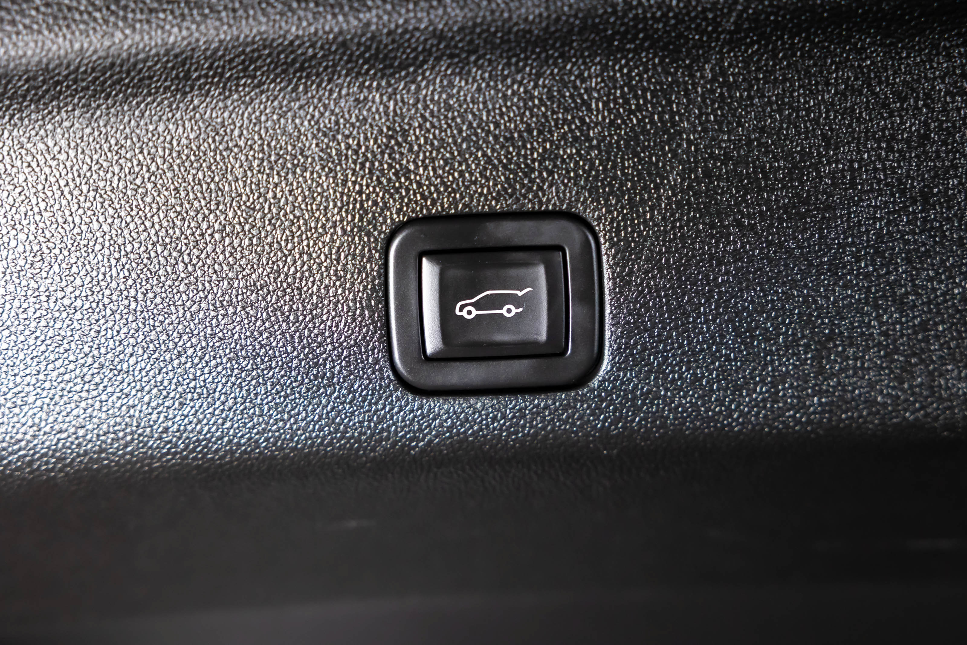 Used 2025 Chevrolet Tahoe Premier RWD image 39