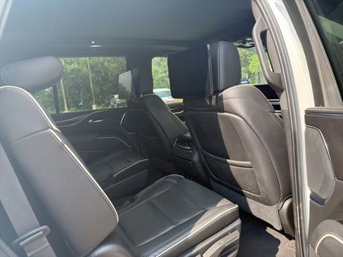 Used 2021 Cadillac Escalade Premium Luxury RWD image 41