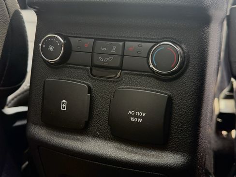 Used 2019 Ford Explorer Limited w/ Ford Safe & Smart Package AWD/4WD image 30