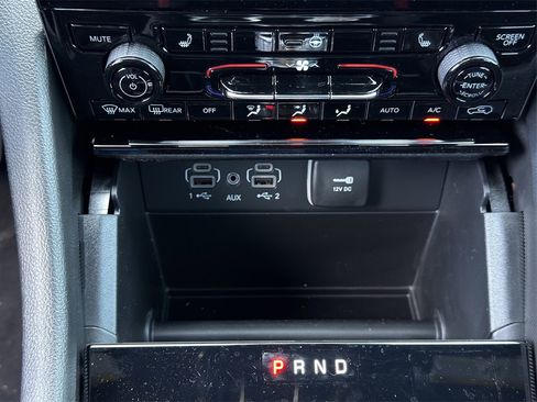 New 2025 Jeep Grand Cherokee Limited image 16