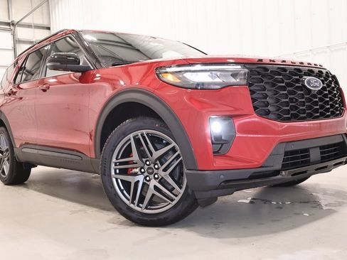 New 2026 Ford Explorer ST-Line image 39
