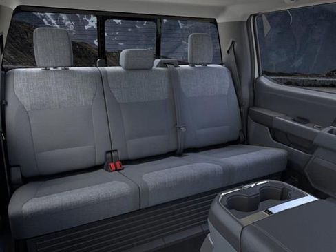 New 2025 Ford F250 XLT w/ Black Appearance Package image 11