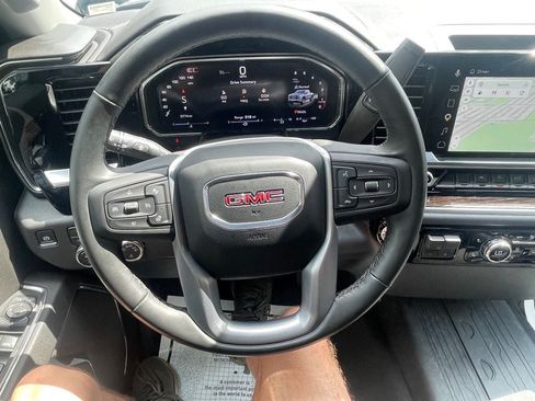Used 2026 GMC Sierra 1500 SLE AWD/4WD image 14