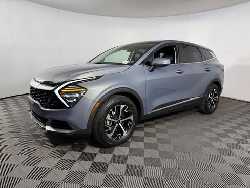 Used 2025 Kia Sportage EX image 10