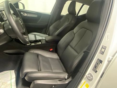 Used 2026 Volvo XC40 B5 Plus AWD/4WD image 10