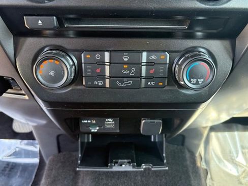 Used 2015 Ford F150 XLT w/ Equipment Group 302A Luxury AWD/4WD image 17