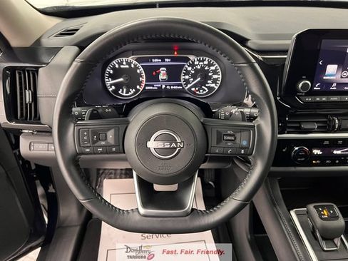Used 2025 Nissan Pathfinder SV FWD image 48