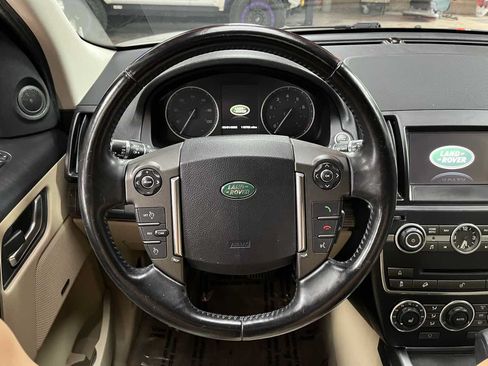 Used 2013 Land Rover LR2 AWD/4WD image 12