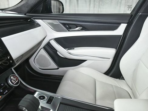 Used 2024 Jaguar XF R-Dynamic SE image 48