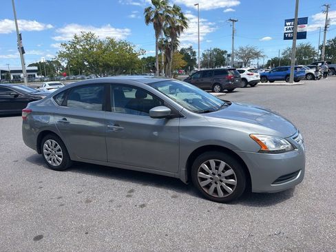 Used 2013 Nissan Sentra SV image 3