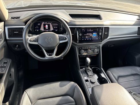 Certified 2022 Volkswagen Atlas SEL Premium image 7