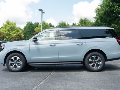 New 2027 Ford Expedition Max Active RWD image 6