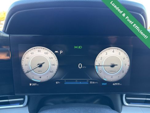 Used 2022 Hyundai Elantra Limited image 24