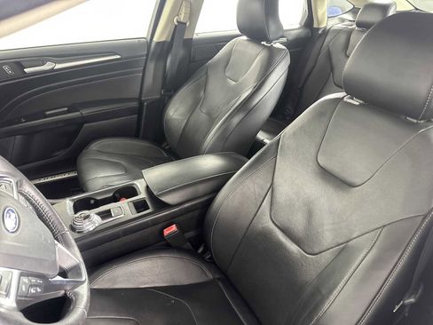 Used 2019 Ford Fusion Titanium image 30