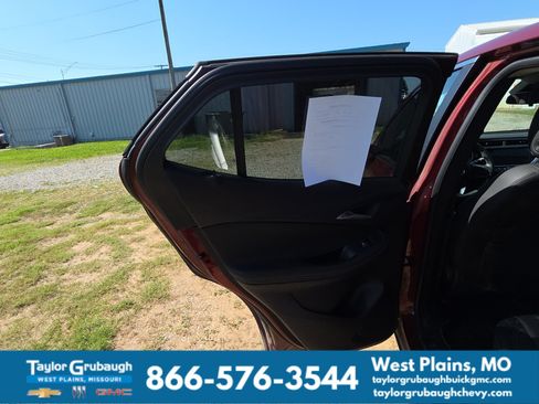 Used 2022 Buick Encore GX Preferred FWD image 12