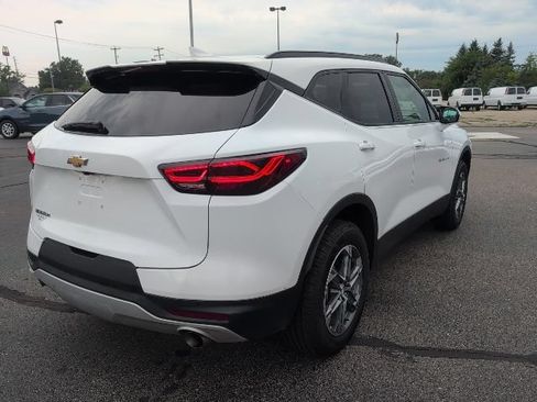 Used 2024 Chevrolet Blazer LT w/ Convenience Package FWD image 7