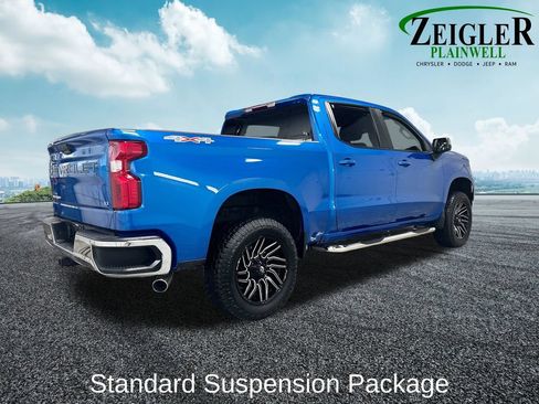Used 2023 Chevrolet Silverado 1500 LT AWD/4WD image 6