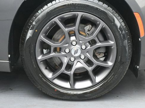 Used 2018 Dodge Charger GT image 28