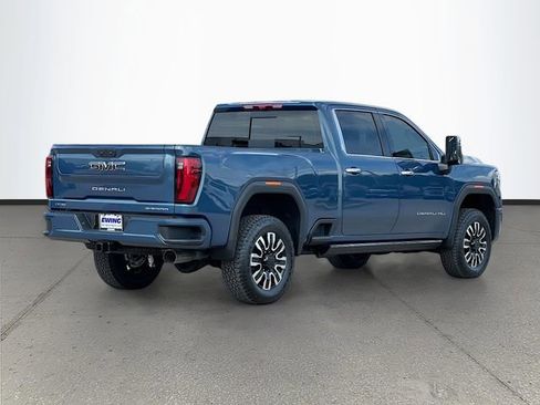 New 2026 GMC Sierra 2500 Denali Ultimate AWD/4WD image 4