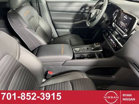 New 2025 Nissan Pathfinder Rock Creek image 41