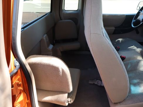 Used 2000 Ford Ranger XL AWD/4WD image 19