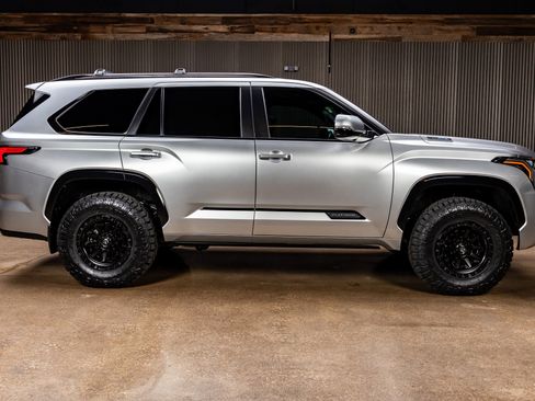 Used 2024 Toyota Sequoia Platinum image 11