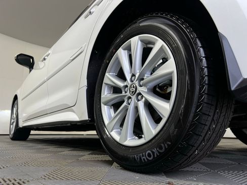 Certified 2025 Toyota Corolla SE w/ SE Package image 24