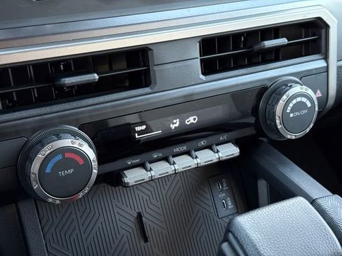 Used 2025 Toyota 4Runner SR5 image 25