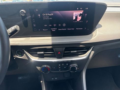 Used 2025 Buick Encore GX Preferred FWD image 17