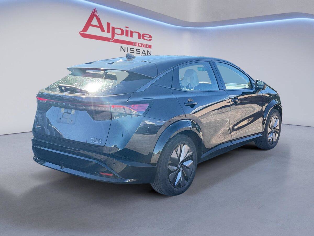 Used 2024 Nissan Ariya AWD image 5