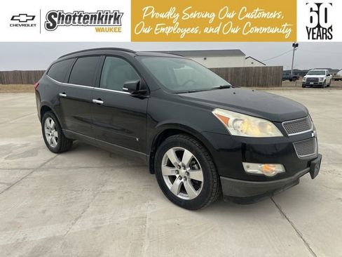 Used 2009 Chevrolet Traverse LTZ image 1