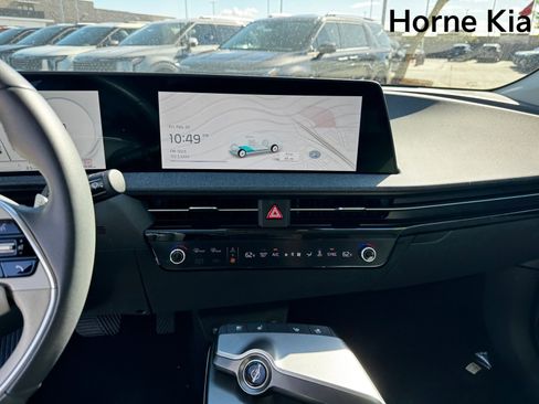 Certified 2024 Kia EV6 Wind image 20