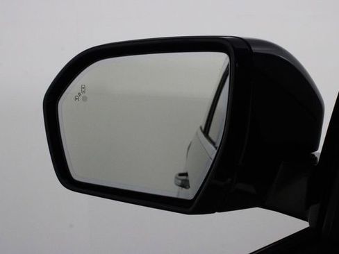 Used 2019 Lincoln Navigator Premiere image 37