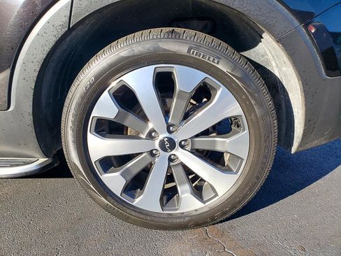 Used 2022 Kia Telluride S image 21