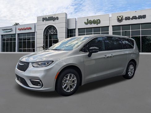 New 2026 Chrysler Pacifica Select FWD image 7