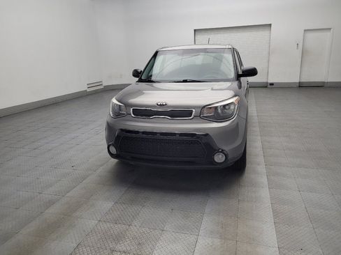 Used 2016 Kia Soul + image 15
