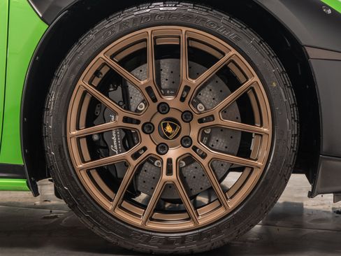 Used 2024 Lamborghini Huracan Sterrato image 54