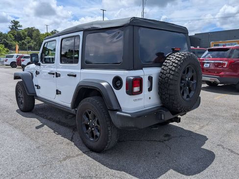 Used 2023 Jeep Wrangler Unlimited Sport AWD/4WD image 4