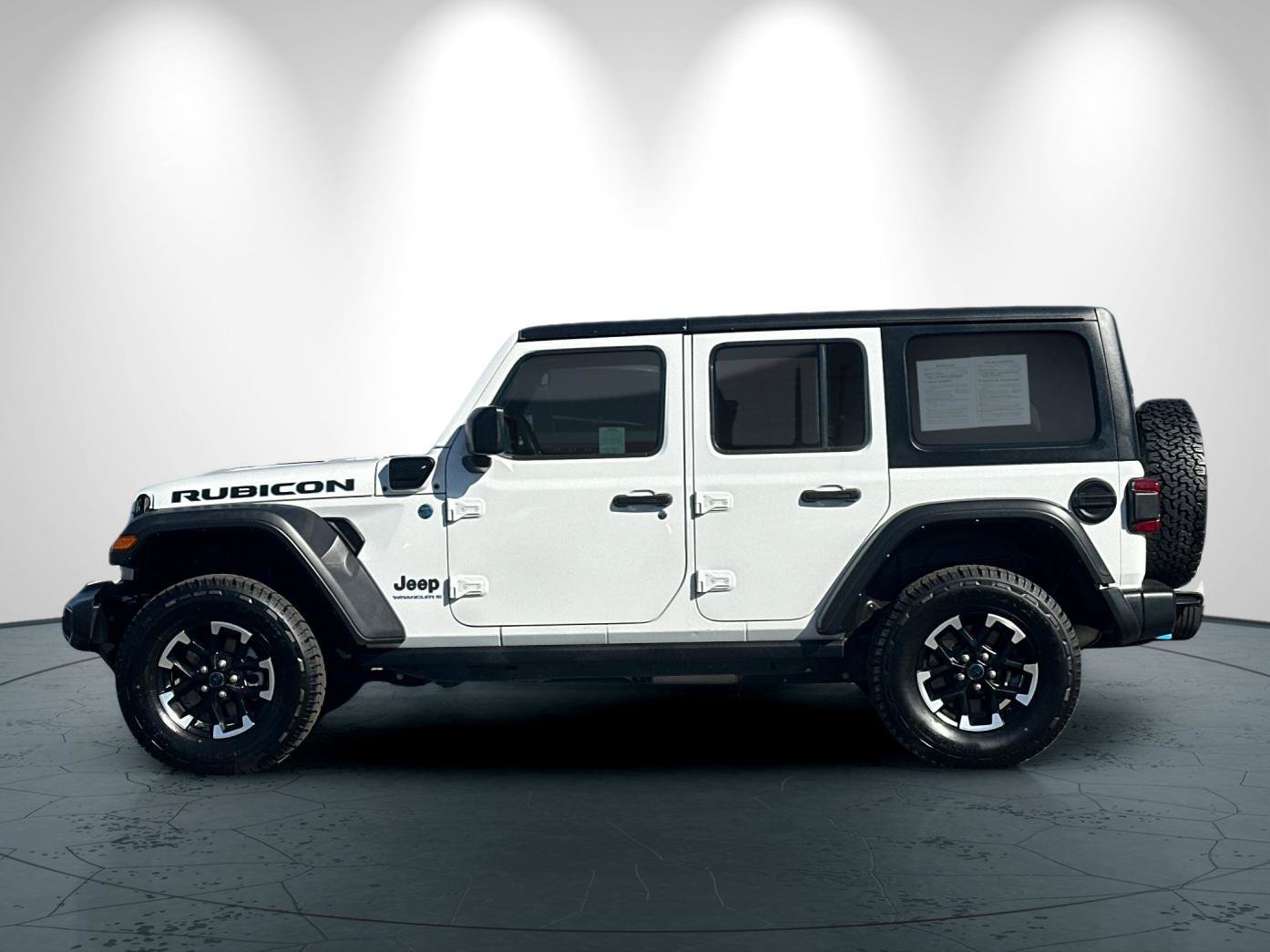 Used 2024 Jeep Wrangler Unlimited Rubicon 4xe AWD/4WD image 7