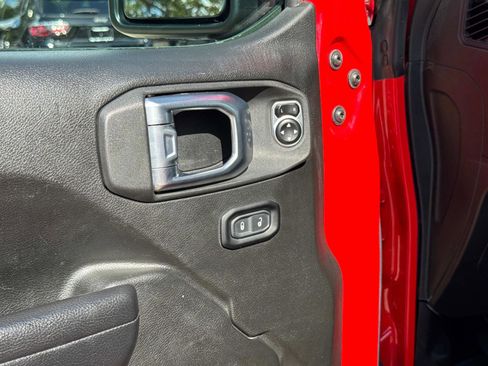Certified 2024 Jeep Wrangler Unlimited Sport AWD/4WD image 17