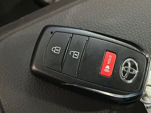 Used 2026 Toyota Tacoma TRD Off-Road AWD/4WD image 27