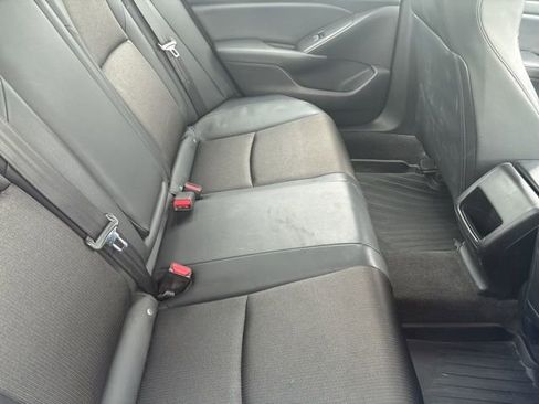 Used 2018 Honda Accord Sport image 8