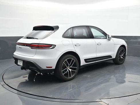 Certified 2023 Porsche Macan AWD/4WD image 23