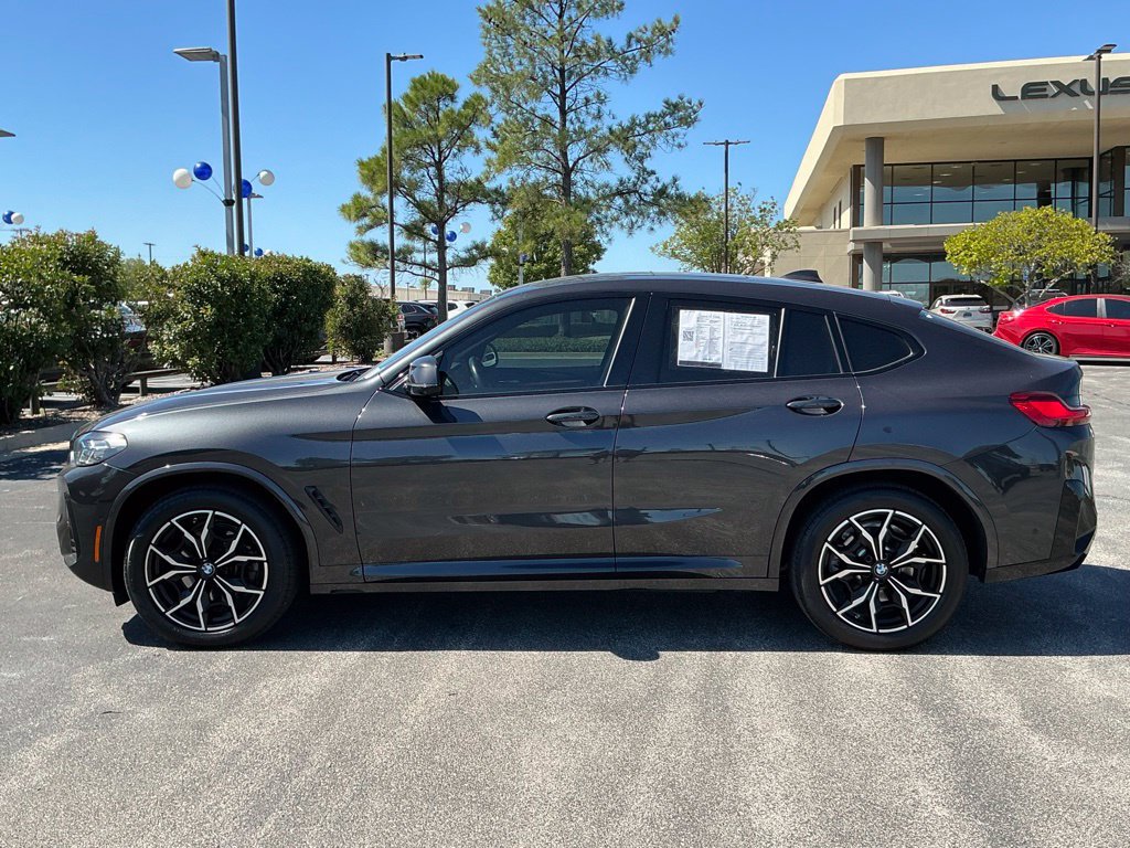 Used 2024 BMW X4 xDrive30i w/ Premium Package AWD/4WD image 6