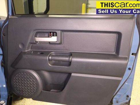 Used 2012 Toyota FJ Cruiser 2WD w/ Convenience Pkg image 31