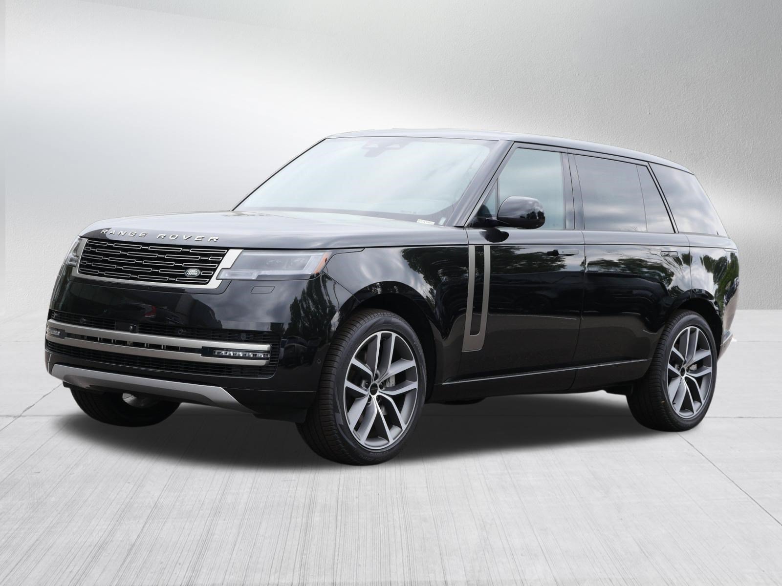 New 2026 Land Rover Range Rover Long Wheelbase SE AWD/4WD image 1