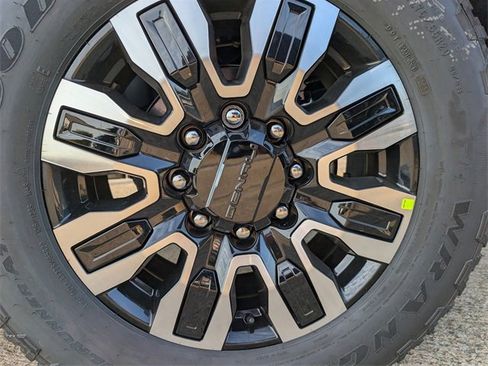 New 2026 GMC Sierra 2500 Denali Ultimate image 6