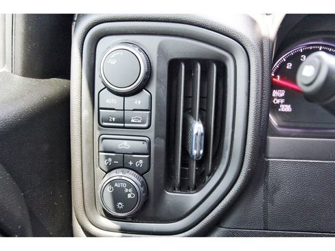Used 2022 Chevrolet Silverado 1500 Custom AWD/4WD image 19
