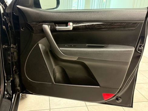 Used 2014 Kia Sorento EX image 21